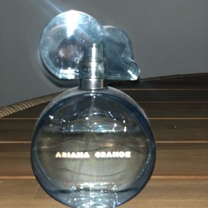 Ariana Grande cloud 3/4 full